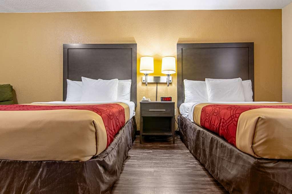 Econo Lodge Inn & Suites Matthews - Charlotte Номер фото